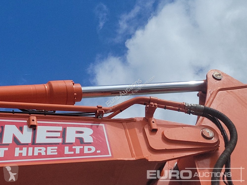 جرافة Hitachi -6