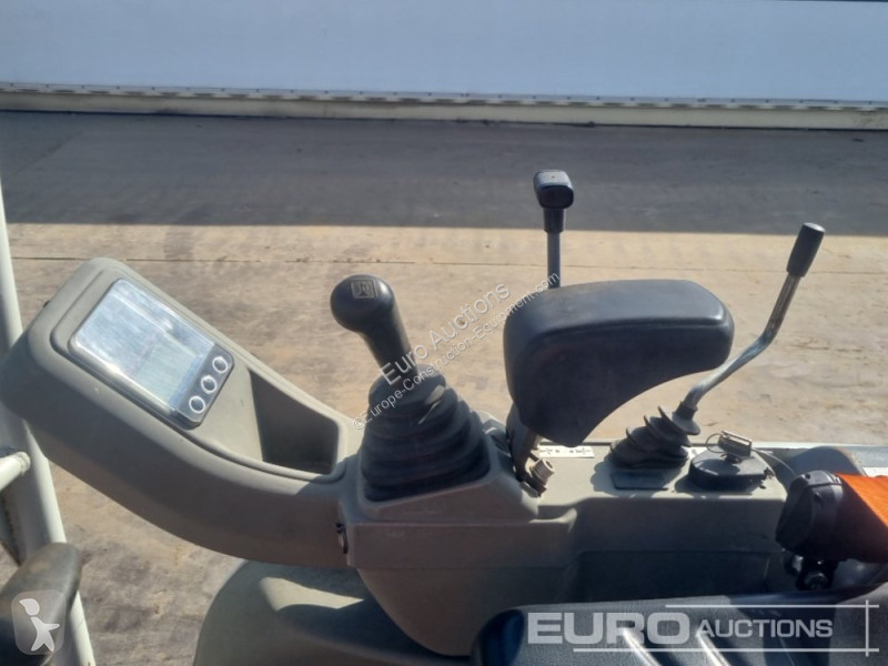 Skovel Takeuchi TB216