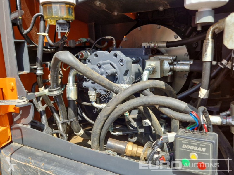 جرافة Doosan -7