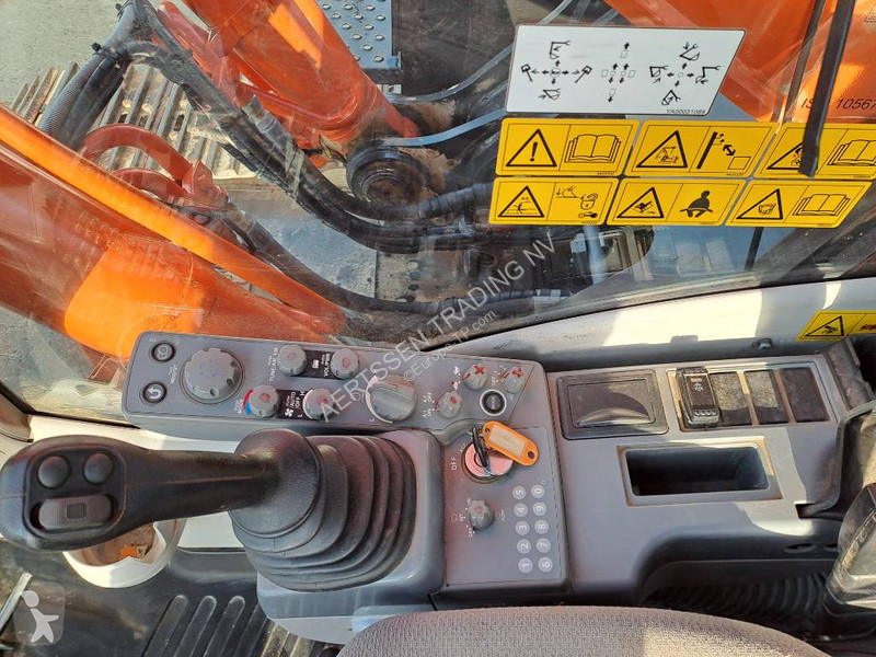 Excavadora Hitachi LC N-6