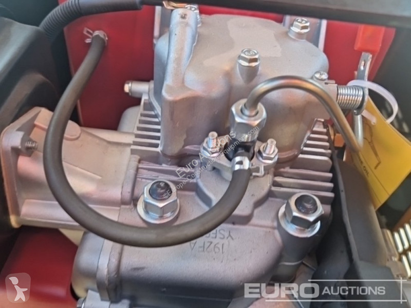 Escavadora JPC HT12
