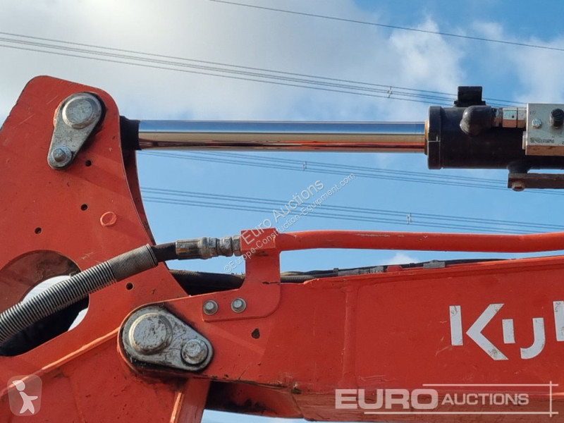 Escavadora Kubota U48-4