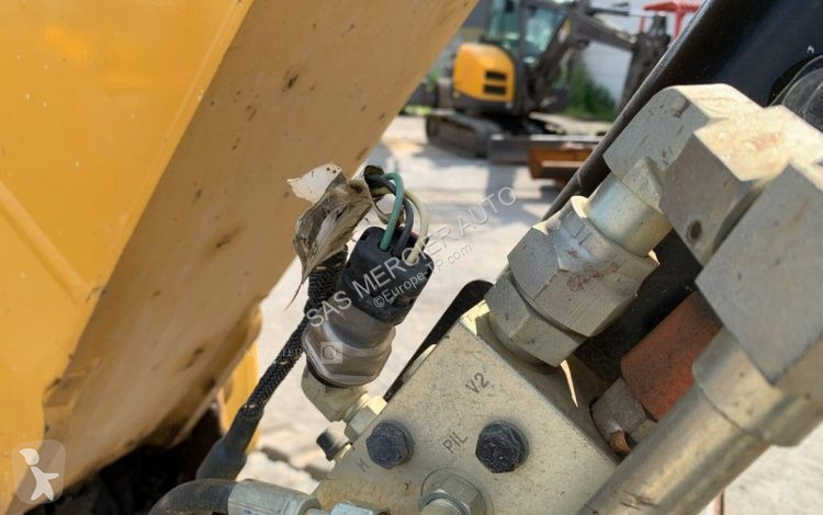 Skovl Caterpillar minipelle sur chenilles diesel