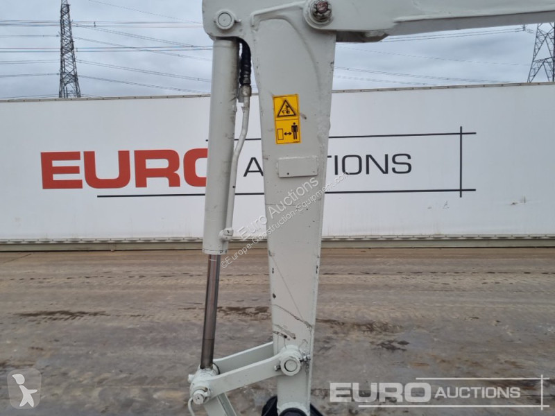 Escavadora Takeuchi TB150C