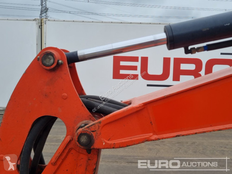 Escavadora Kubota KX027-4