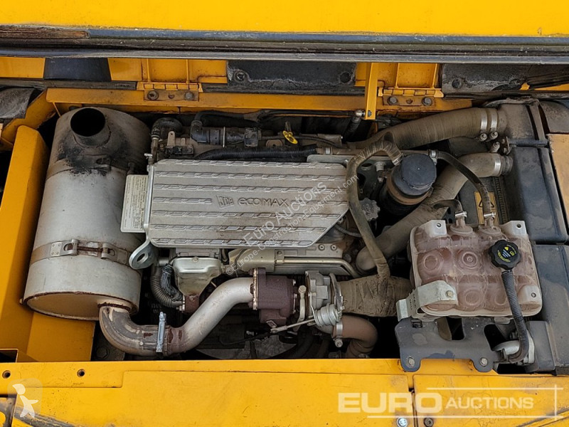 جرافة JCB JS131LC