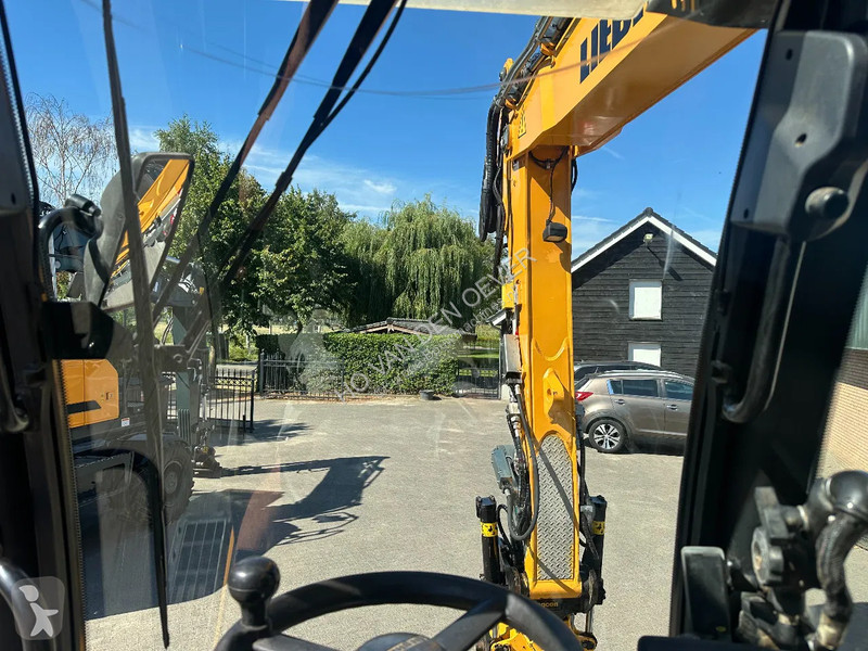 جرافة Liebherr A916