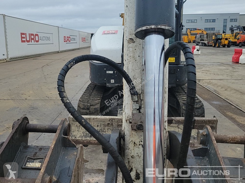 Excavator Bobcat Z