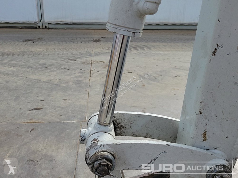 Escavadora Takeuchi 0