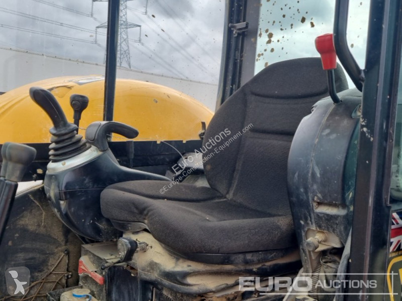 جرافة JCB 8026 CTS