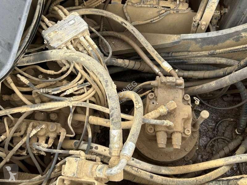 Excavadora Hitachi LC-3