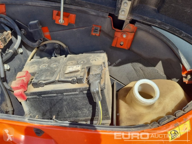Lopatový nakládač Kubota KX61-3