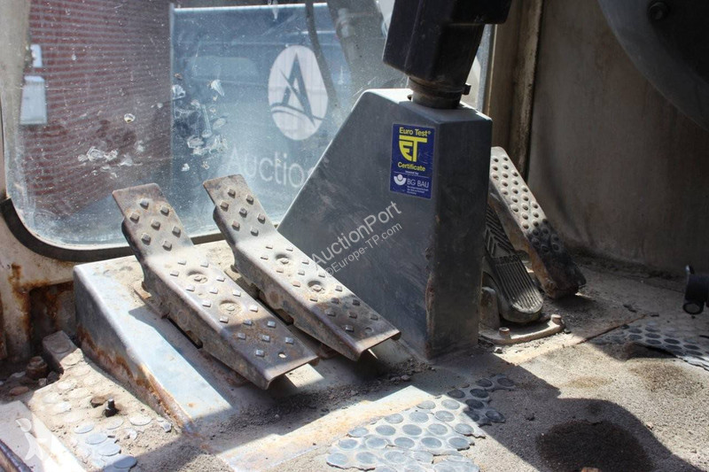 Excavator Terex
