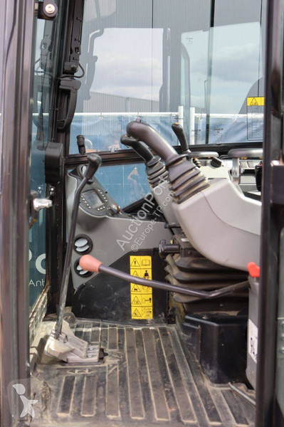 جرافة Bobcat E34