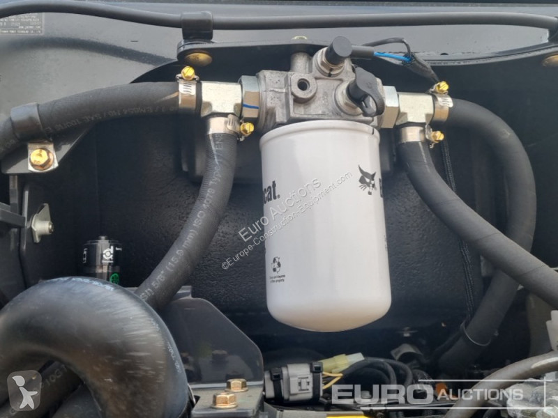 Lopatový nakládač Bobcat E19