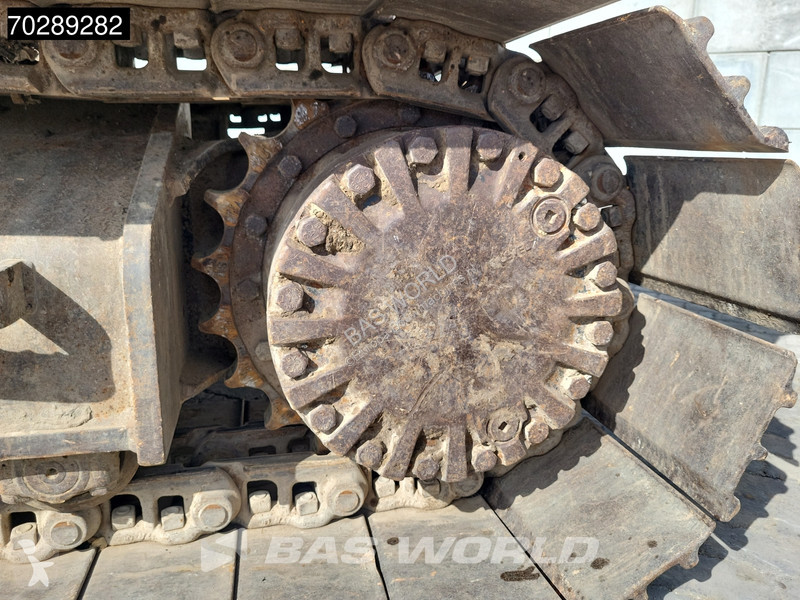 Excavator Caterpillar L