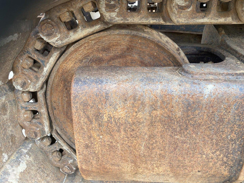 Graafmachine Caterpillar NVT