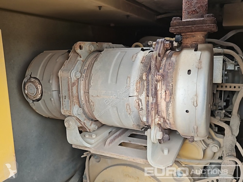 Escavatore Caterpillar R