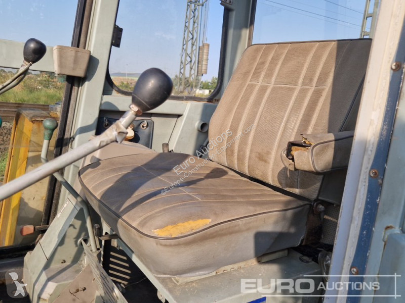 Escavadora Takeuchi