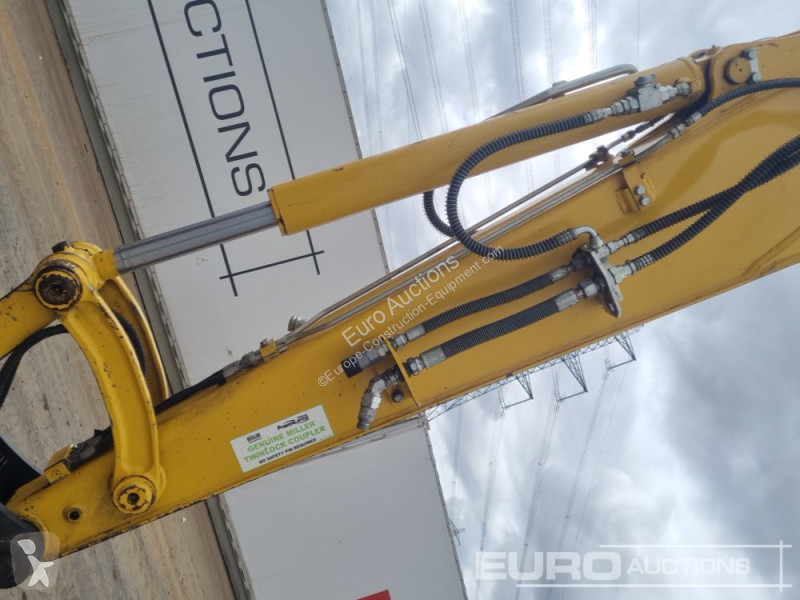 Escavadora Komatsu PC80MR-5