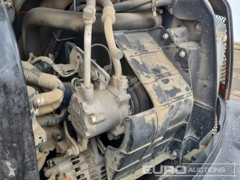 Escavadora Kubota KX080-4A2