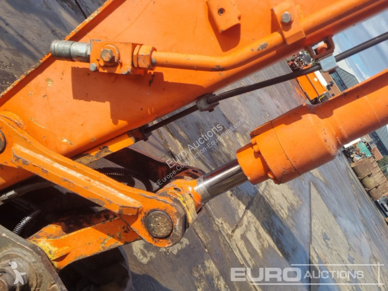 Escavatore Hitachi ZX135U5-3