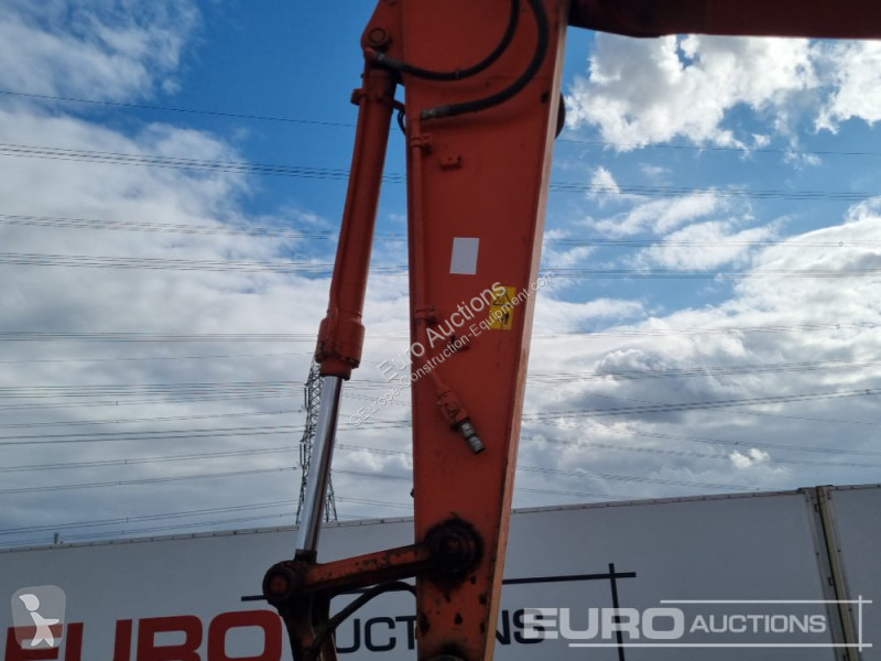 Escavadora Hitachi -6