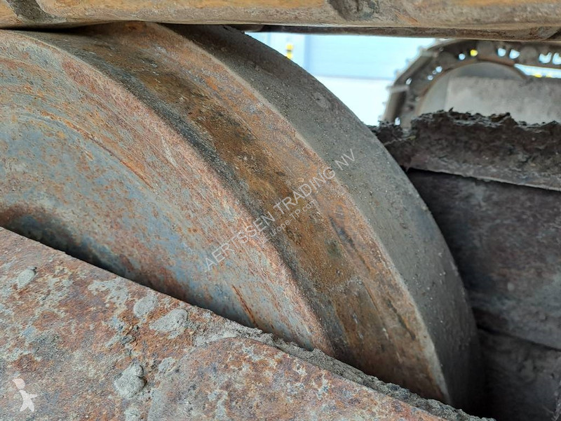 Excavadora Caterpillar UHD