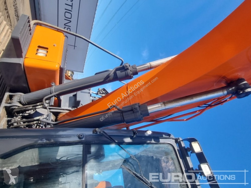 جرافة Doosan -5