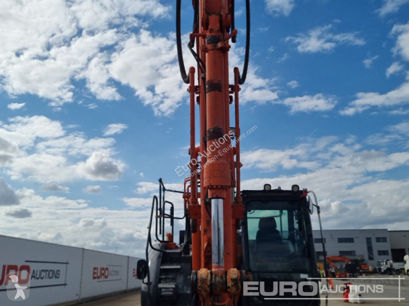 Excavadora Hitachi -6