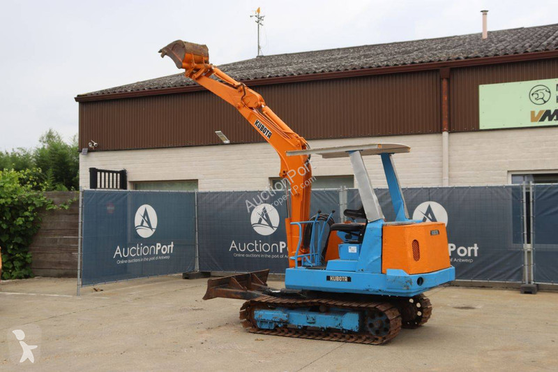 Excavadora Kubota KH-033
