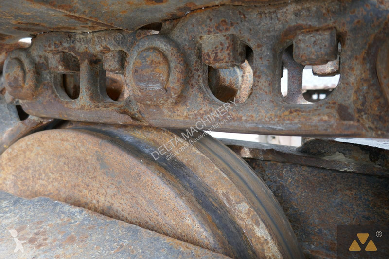 Lopatový nakládač Hitachi Long reach