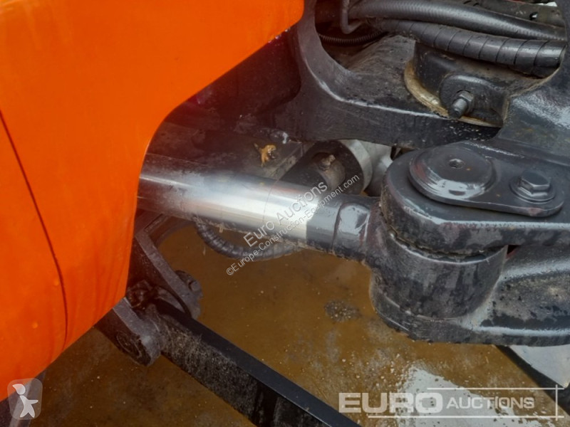 Lopatový nakládač Kubota KX163-5