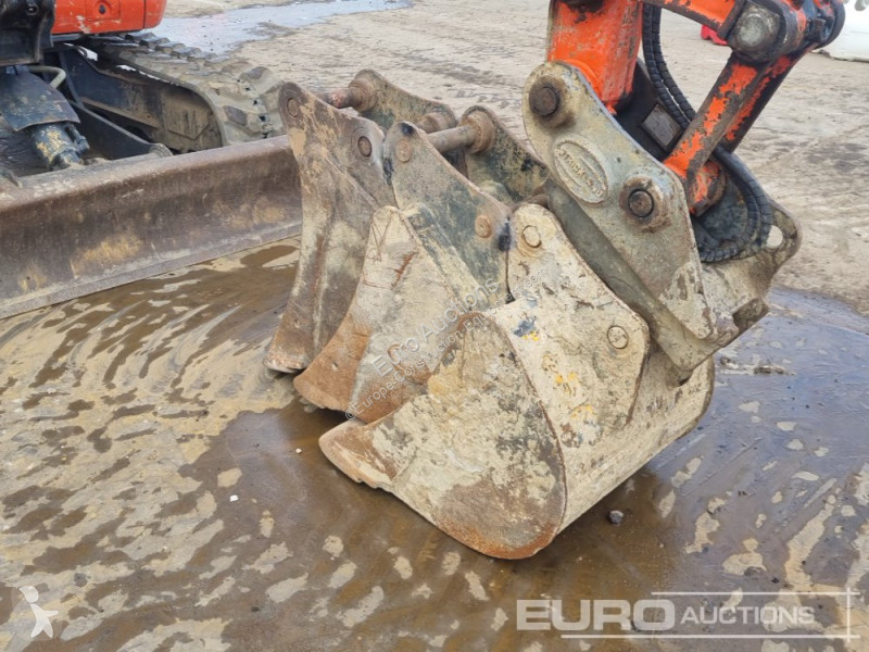 Lopatový nakládač Kubota U55-4