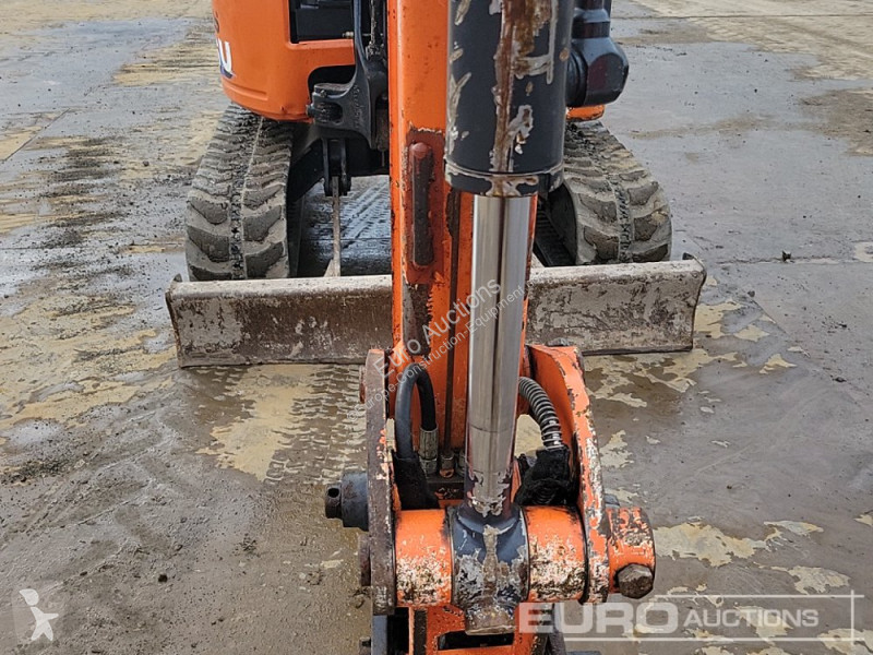 Lopatový nakládač Hitachi ZX26U-6 CR