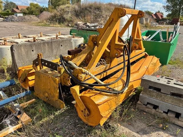 Lopatový nakládač JCB BIGFLOAT 220LC
