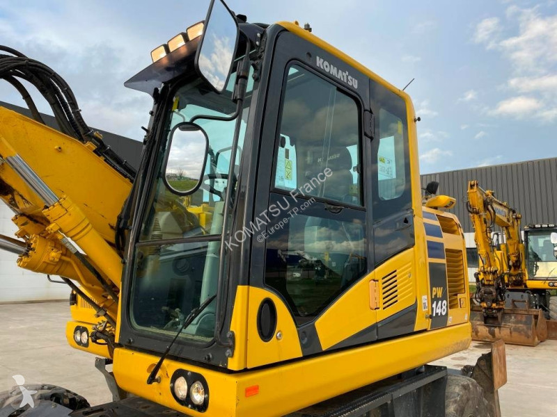 Rýpadlo Komatsu PW 148-11