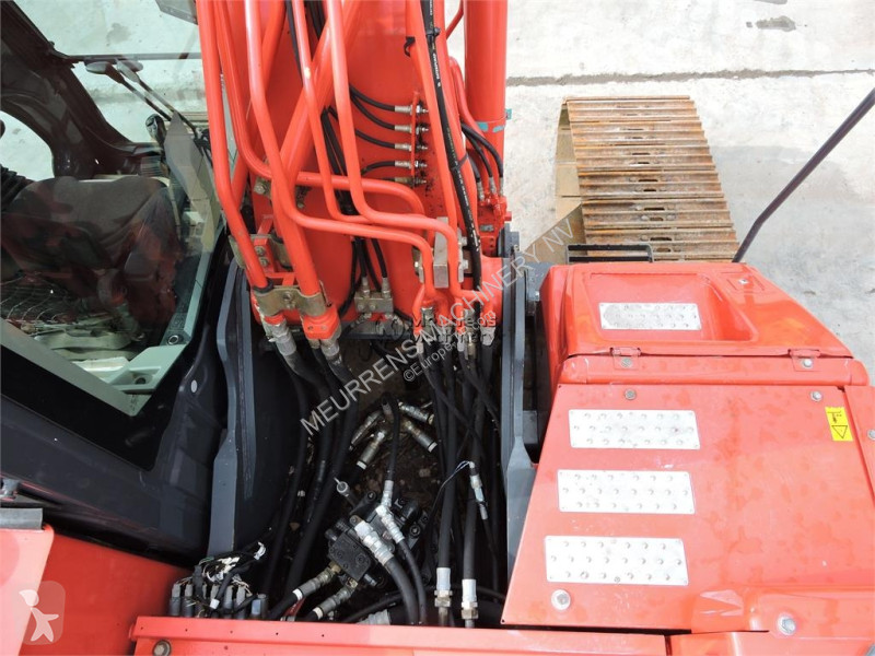 جرافة Kobelco SK210