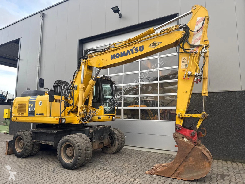 جرافة Komatsu