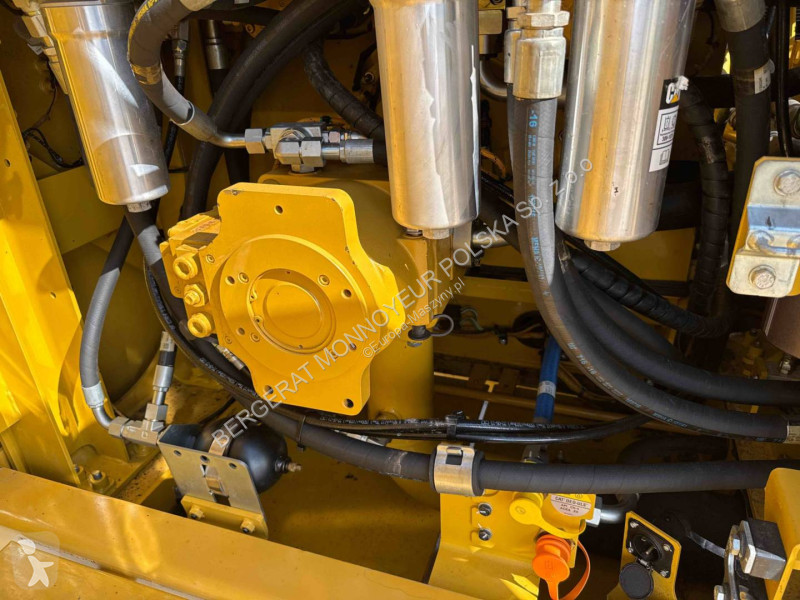 Graafmachine Caterpillar 374