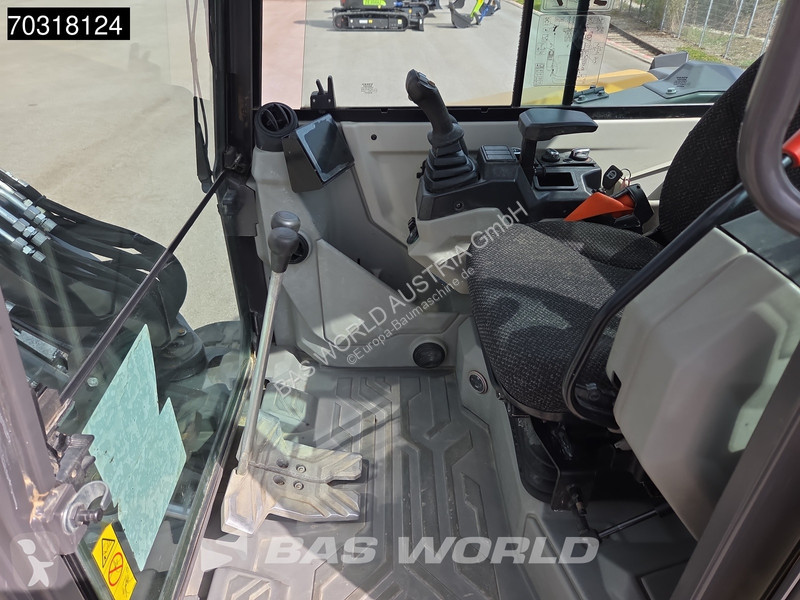 Lopatový nakládač Volvo ECR50 F A/C