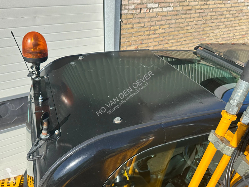 Rýpadlo JCB JS145