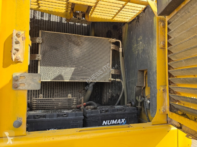 جرافة Komatsu 220-7 - 220 - 200 -