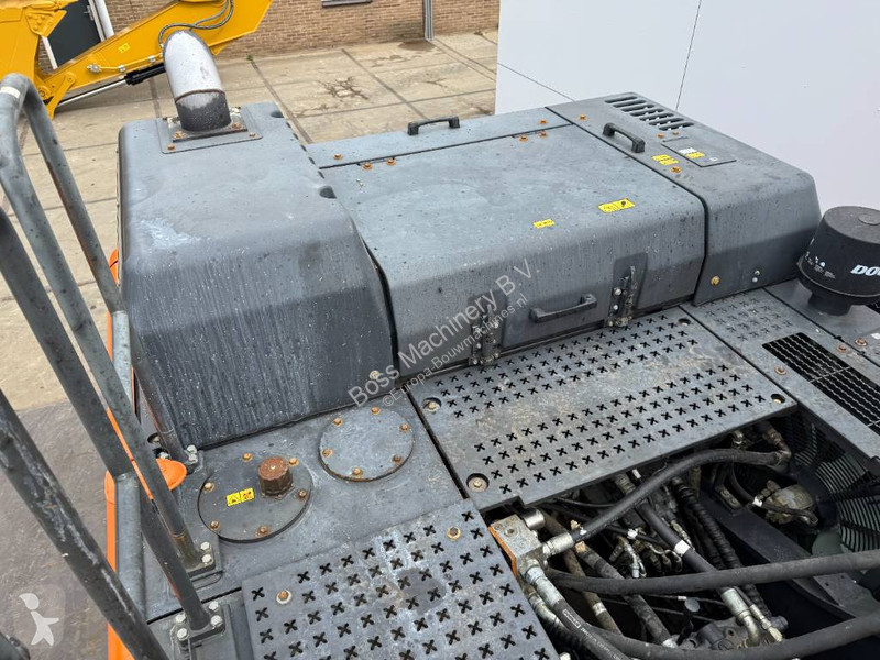 Skovl Doosan 5 - Hammer Lines / Rear + Side Camera