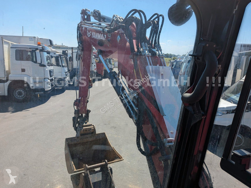 Lopatový nakládač Yanmar 5 W / POWERTILT / 3...