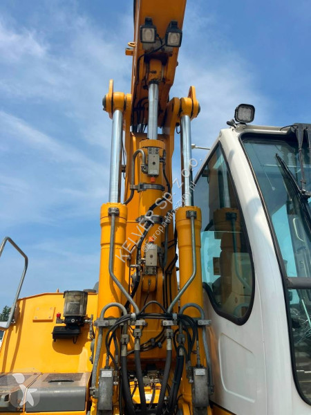 Lopatový nakládač Liebherr R900 * 2011 *...