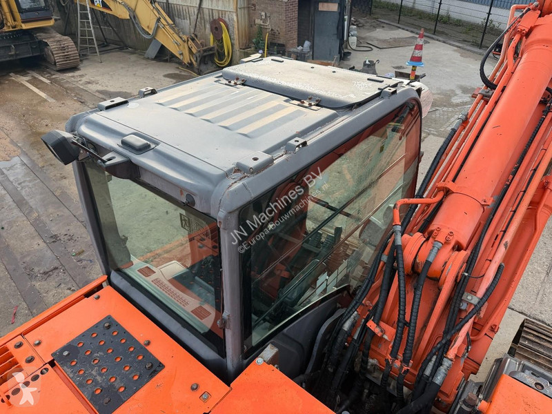 Rýpadlo Hitachi LC3