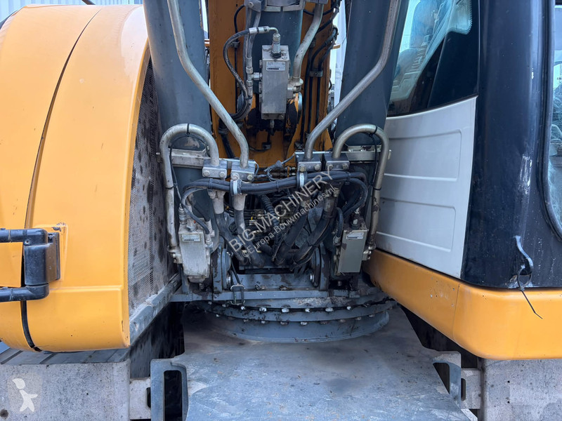 جرافة Liebherr A918
