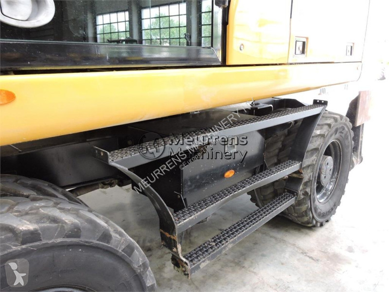 جرافة Caterpillar F