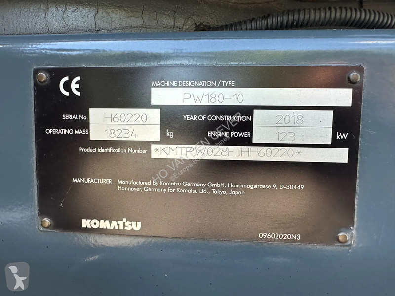 جرافة Komatsu 10